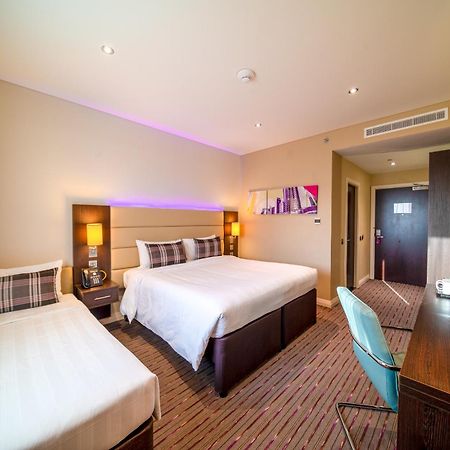 Premier Inn Dubai Al Jaddaf Exterior foto