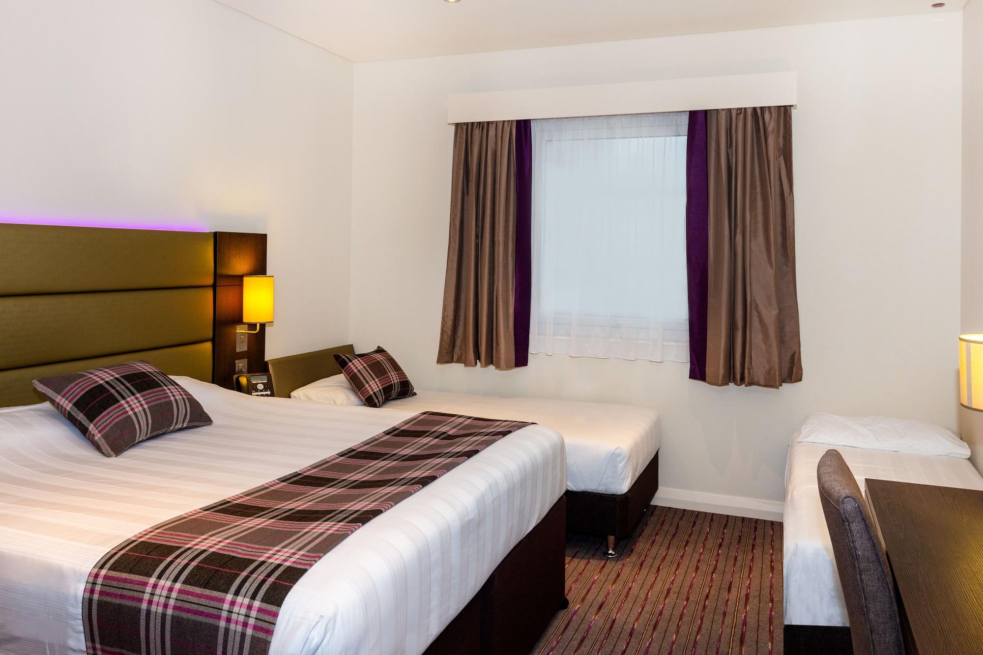 Premier Inn Dubai Al Jaddaf Exterior foto