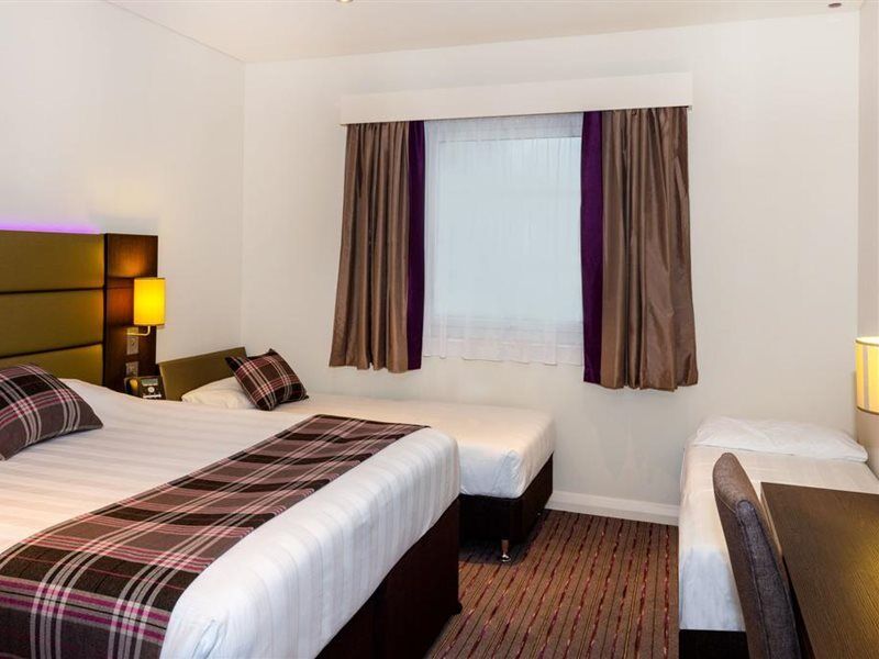 Premier Inn Dubai Al Jaddaf Exterior foto